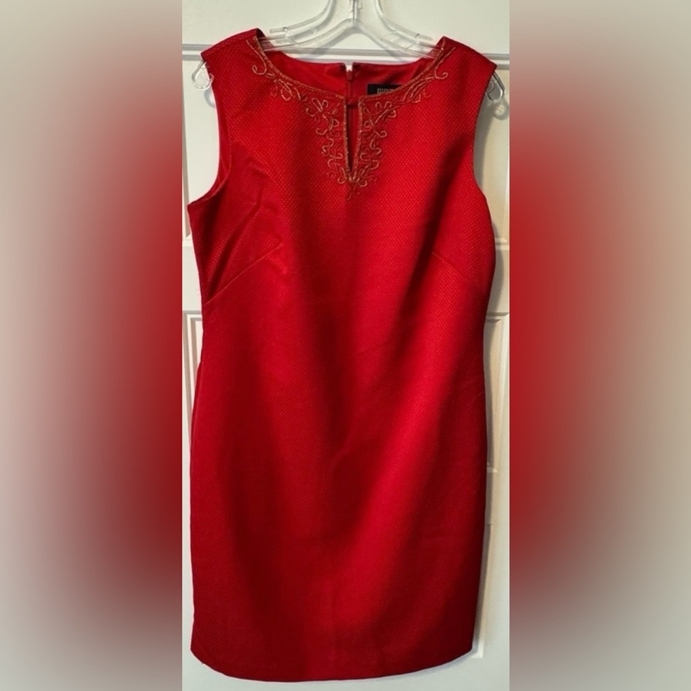 Ellen Tracy Red Textured Sheath Dress Gold Beaded Neckline Holiday Cocktail 12